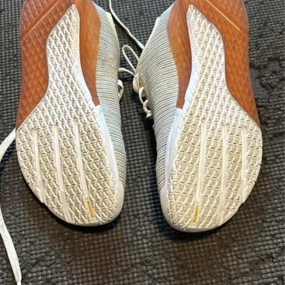 Reebok Nano - Picture 3 of 3